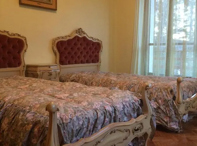 Alojamento de Acomodação e Pequeno-almoço Casa Maruca *