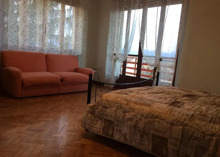 Alojamento de Acomodação e Pequeno-almoço Casa Maruca